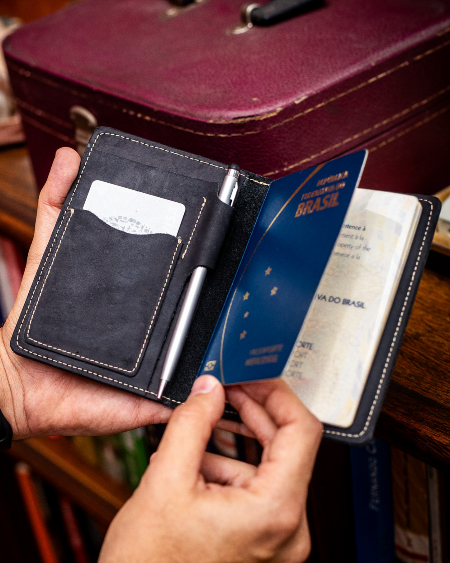 Porta Passaporte Monjolo