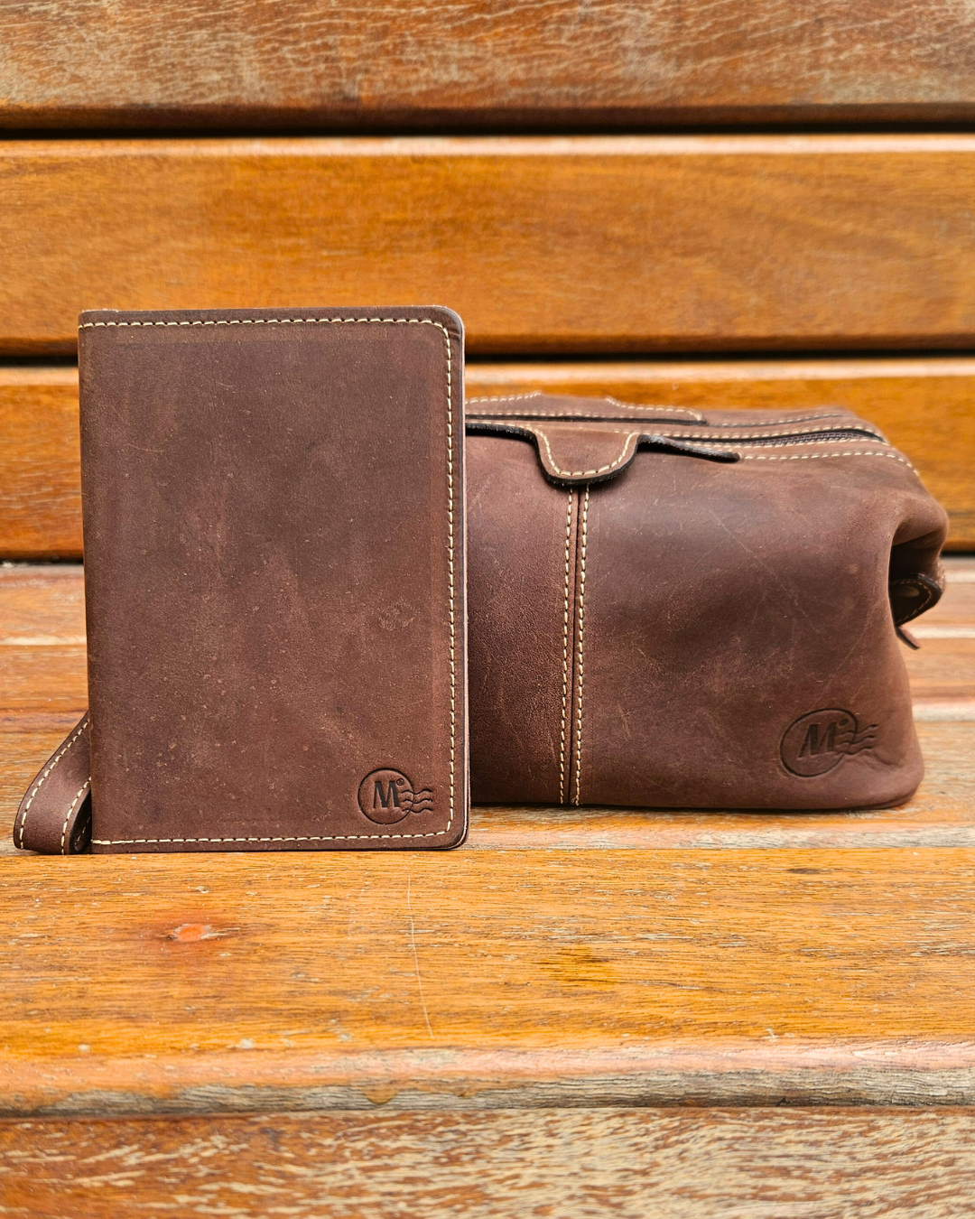 Kit Viagem (Necessaire Tatu + Porta Passaporte)