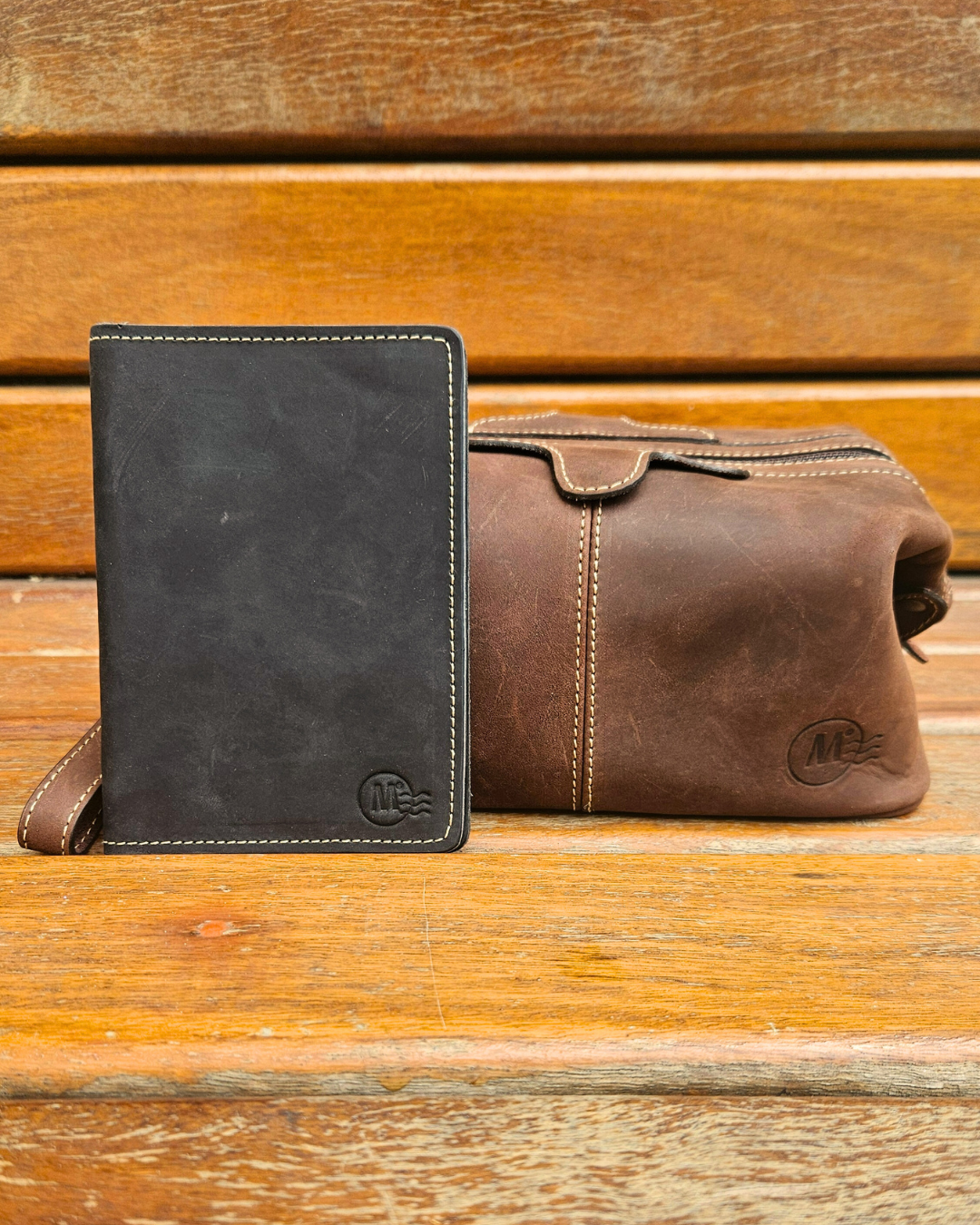 Kit Viagem (Necessaire Tatu + Porta Passaporte)